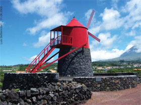 Açores: os moinhos de vento da ilha do Pico - Portugal - SAPO Viagens